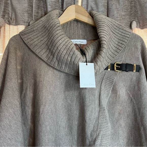 NWT Calvin Klein Tan Leather Buckle Cowl Neck Poncho Sweater Large/Extra Large - Picture 3 of 14
